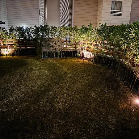 Rich Home 2Br With Garden-2
